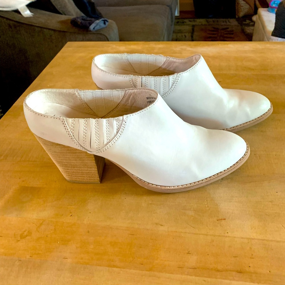Jeffrey Campbell white mules